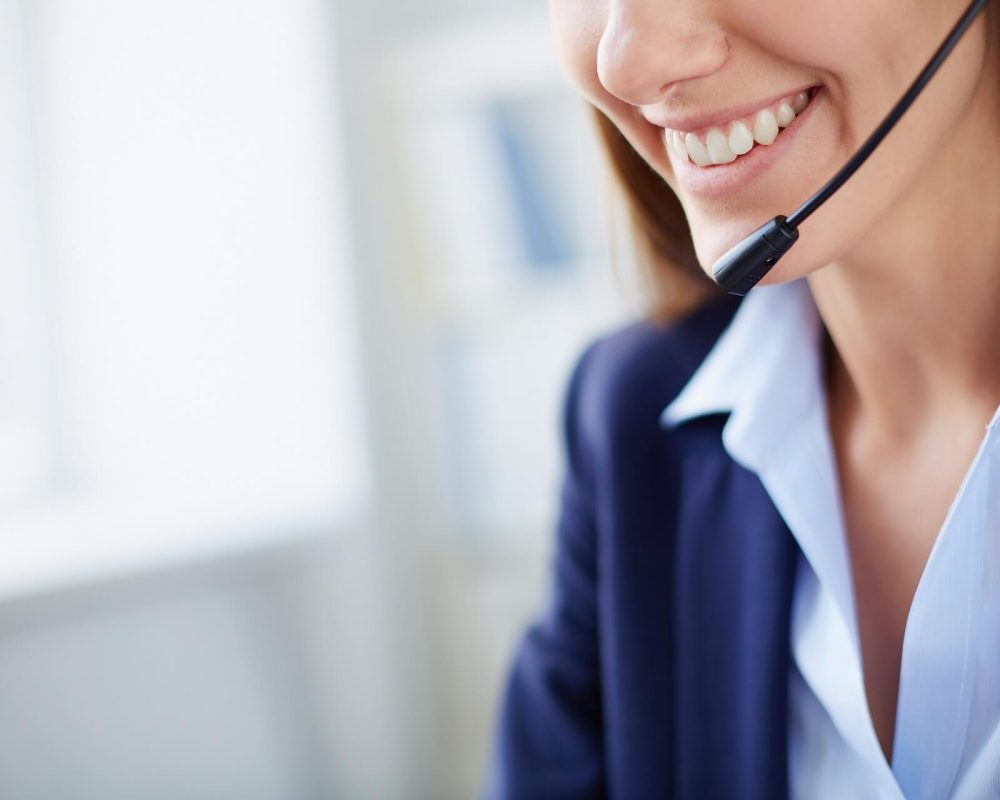 close-up-businesswoman-with-big-smile Cropped (1)